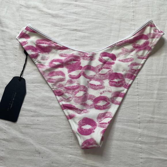 Frankies Bikinis x Sydney Sweeney Bikini Top and Bottom Set M/L Tropical Beach - Picture 8 of 11